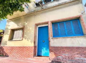 PH · 71m² · 3 Ambientes · 1 Cochera · Venta - Casa PH - Castelar - 3 Ambientes