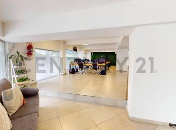 Oficina comercial · 240m² · Oficina en Venta en Caballito
