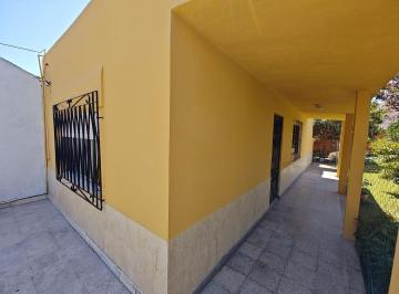 Casa · 61m² · 2 Ambientes · 1 Cochera · Casa - Gregorio de Laferrere