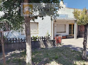 Casa de 3 ambientes, San Pedro · En Venta–oportunidad - Excelente Relación Precio/calidad