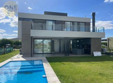 Casa · 165m² · 6 Ambientes · 2 Cocheras · Casa a Estrenar con Vista a La Laguna Barrio Cerrado Magallanes