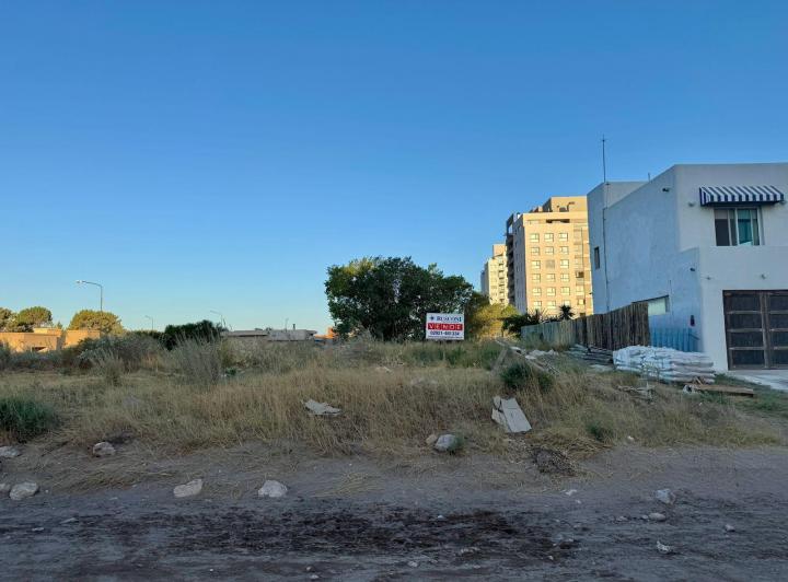 Terreno · 612m²