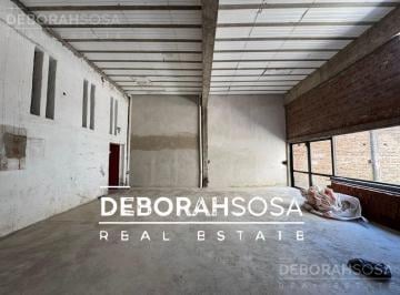Local comercial · 270m² · Amplio y Centrico Local Depósito Comercial en El Centro de Tigre!