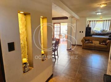 Casa de 4 ambientes, Córdoba · Casa en Venta, 3 Dorm., 1 Suite, 3 Baños, Pileta, Jardín, Cochera Doble.