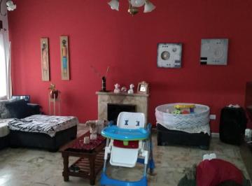 PH · 100m² · 4 Ambientes · PH en Venta - 3 Dorm. 1 Baño - 148 m² - Quilmes