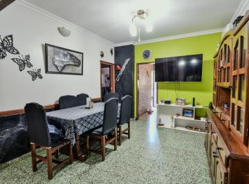 PH · 180m² · 4 Ambientes · PH en Venta - 3 Dorm. 2 Baños - Morón