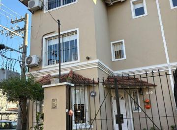 PH de 4 ambientes, Vicente López · Bajó de Precio! Excelente Dúplex con Coch, Patio y Parrilla, a m de Accesos y Medios de Transporte