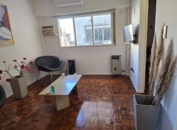 Departamento de 2 ambientes, Almagro · Depto 2 Amb Apto Profesional a m Av Corrientes. Impecable