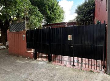 Casa de 3 ambientes, Vicente López · Casa 3 Ambientes con Entrada de Coche y Patio