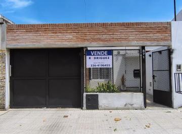 Casa · 71m² · 3 Ambientes · 1 Cochera · Casa en San Nicolas de Los Arroyos