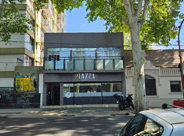 Hotel · 488m² · 18 Ambientes