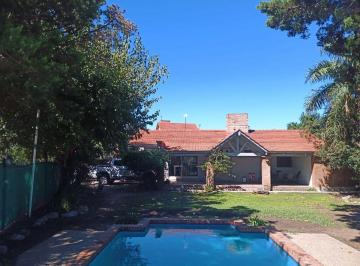 Casa de 10 ambientes, Córdoba · Casa en Venta con 3 Dorm. en Villa Belgrano