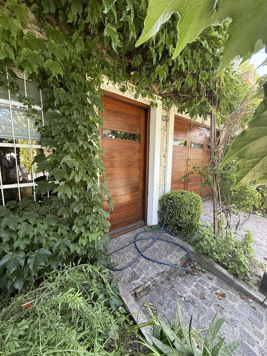 Casa en Barrio Chauvin, 250m², 4 amb, 3 dorm, 2 baños, cochera