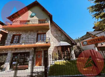 Casa · 329m² · 5 Dormitorios · Hostel Boutique en San Martín de Los Andes
