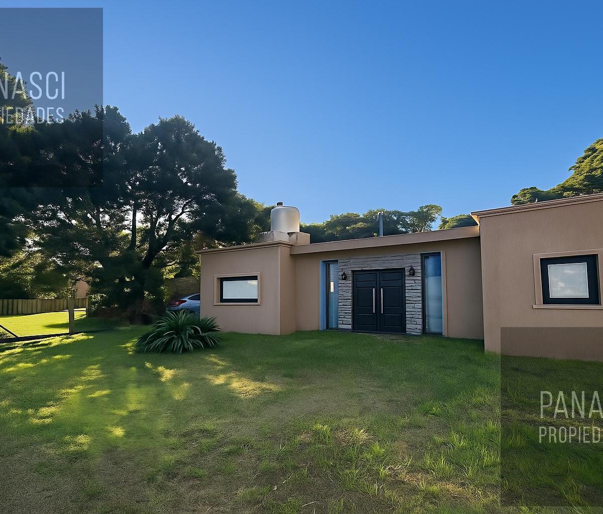 Casa 1 dorm, 75m² en Barrio Cerrado La Armonía con pileta y parque