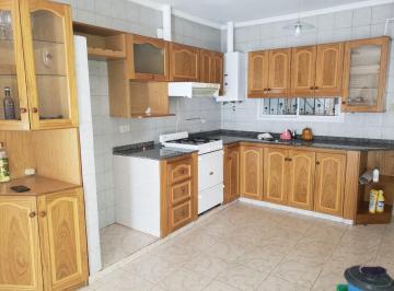 Casa · 137m² · 3 Ambientes · Venta - Casa Interna - 2 Dorm. - Teniente Agneta 1633 - Azcuenaga - Rosario