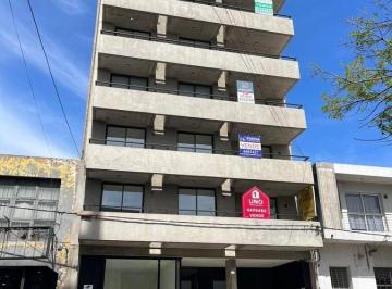 Departamento · 27m² · 1 Ambiente · Santa Fe 4047 10 02 - Venta Monoambientes