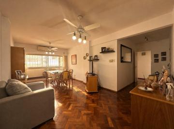 Departamento · 84m² · 6 Ambientes · Laprida 1614 Piso 5 - Venta Departamento Exclusivo 3 Dorm. con Comodín