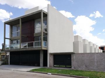 Departamento · 80m² · 3 Ambientes · 1 Cochera · Belgrano 2531 U16 - Venta Departamento Dúplex 2 Dorm. con Cochera
