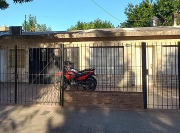 Casa · 174m² · 4 Ambientes · 1 Cochera · El Palmar 1858 Bis - Venta Casa 3 Dorm.