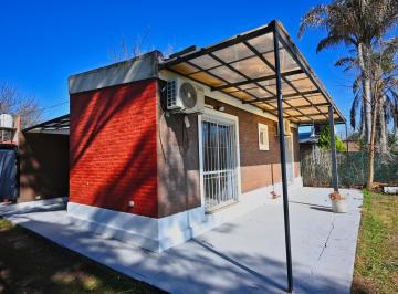 Casa · 471m² · 3 Ambientes · 1 Cochera · Calvo 2100 Funes - Venta 3 Casas en Condominio 2 Dorm.