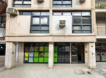 Oficina comercial · 18m² · 2 Ambientes · Santa Fe 849 04 03 - Venta Oficina Amoblada