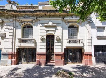 Casa · 282m² · 9 Ambientes · 2 Cocheras · Av Pellegrini 127 - Venta Casa 6 Dorm.
