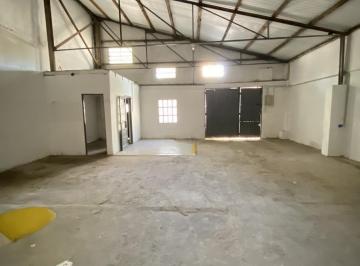Bodega-Galpón · 107m² · Rioja 4900 - Venta Galpón con Terreno
