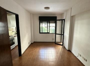 Departamento · 60m² · 4 Ambientes · 1 Cochera · San Martin 519 03 04 - Venta Departamento 2 Dorm.