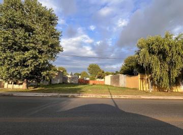 Terreno · 600m² · 2 Terrenos en Venta Ideal Galpón, Distribuidora o Depósito Sobre Av Chascomús a 100 m de Av Libert
