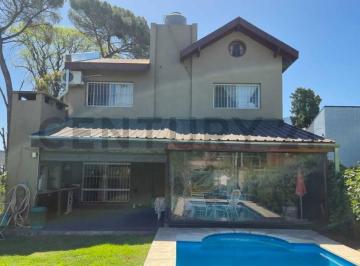Casa · 138m² · 4 Ambientes · Casa en Venta 4 Ambientes - Villa Zapiola - Moreno