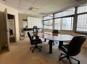 Oficina comercial · 299m² · 10 Ambientes · 4 Cocheras · Piso de Oficinas en Venta con 4 Cocheras Centro/ Microcentro. Precio Negociable