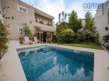 Casa · 500m² · 6 Ambientes · 4 Cocheras · Casa en Venta 4 Suites, Jardín Piscina Quincho Bodega Subterránea, 4 Cocheras, 5 Años de Antigüedad