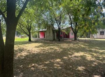 Casa · 74m² · 3 Ambientes · 1 Cochera · Casa Chalet en Venta en Parque Jularó, Exaltación de La Cruz, G. B. a. Zona Norte