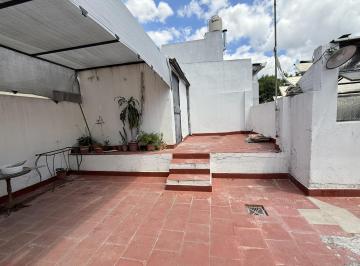 PH · 42m² · 2 Ambientes · Venta PH 2 Ambientes Patio Terraza a Refaccionar Flipping Sin Expensas Villa Luro Mataderos