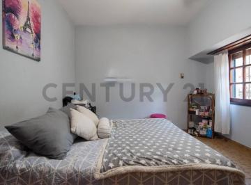 Casa · 170m² · 4 Ambientes · Venta Casa 4 Amb. en Palomar Av Rosales 2100