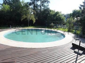 Casa · 250m² · 4 Ambientes · Venta Casa 4 Amb con Pileta en Guernica