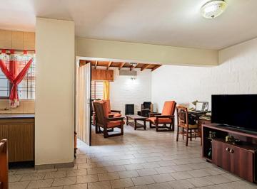 PH · 92m² · 4 Ambientes · PH Interno en Venta 2 Dorm. y Patio Calle 58 Entre 14 y 15 La Plata
