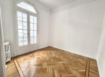 Departamento · 83m² · 5 Ambientes · Departamento en Alquiler de 5 Ambientes. Solo Uso Comercial.