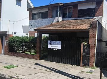 Casa · 173m² · 5 Ambientes · 1 Cochera · Venta Casa 5 Ambientes El Palomar