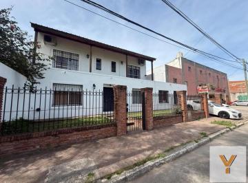 Casa · 165m² · 5 Ambientes · Casa en Venta - 4 Dorm. 4 Baños - Pilar