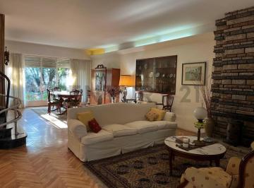 Casa · 203m² · 4 Ambientes · 1 Cochera · Venta Chalet 4 Ambientes Villa Devoto Caba