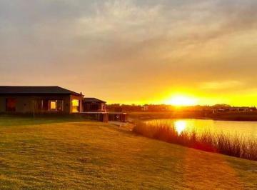 Terreno · 855m² · Lote Al Agua en El Naudir