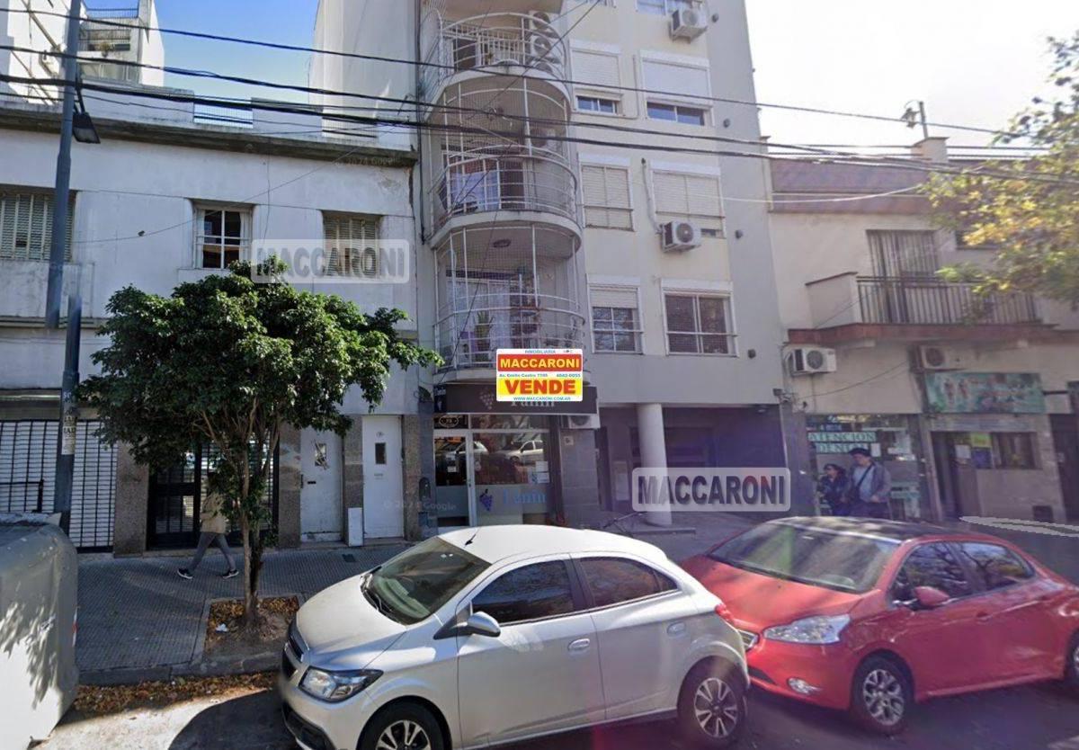 AV LISANDRO DE LA TORRE 73. Entre Av Rivadavia y Coronel Ramo L Falcon,  Liniers, Capital Federal