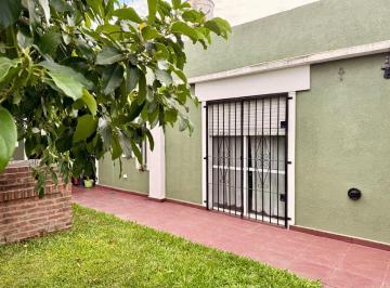 PH de 1 ambiente, Quilmes · Gv - Amplio PH en Venta en Quilmes Oeste, en Excelente Estado