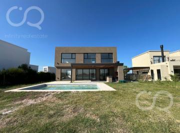 Casa · 200m² · 5 Ambientes · 2 Cocheras · Venta Casa San Sebastián Vista Al Lago