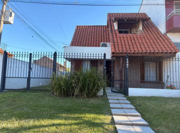 Casa · 100m² · 3 Ambientes · 1 Cochera · Casa en Venta - 2 Dorm. 2 Baños - Luján