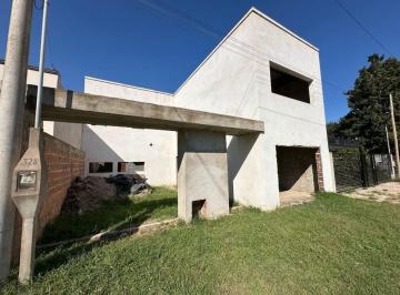 Casa en Venta de 5 ambientes  · Casa en Construcción 180 m², Calle Alvear, General Belgrano, Buenos Aires.