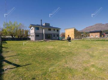 Casa de 6 ambientes, San Martín de los Andes · Dúplex en Venta en San Martin de Los Andes