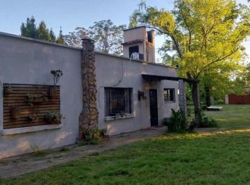 Quinta vacacional · 173m² · 5 Ambientes · 2 Cocheras · Quinta en Venta - 4 Dorm. 2 Baños - General Rodríguez